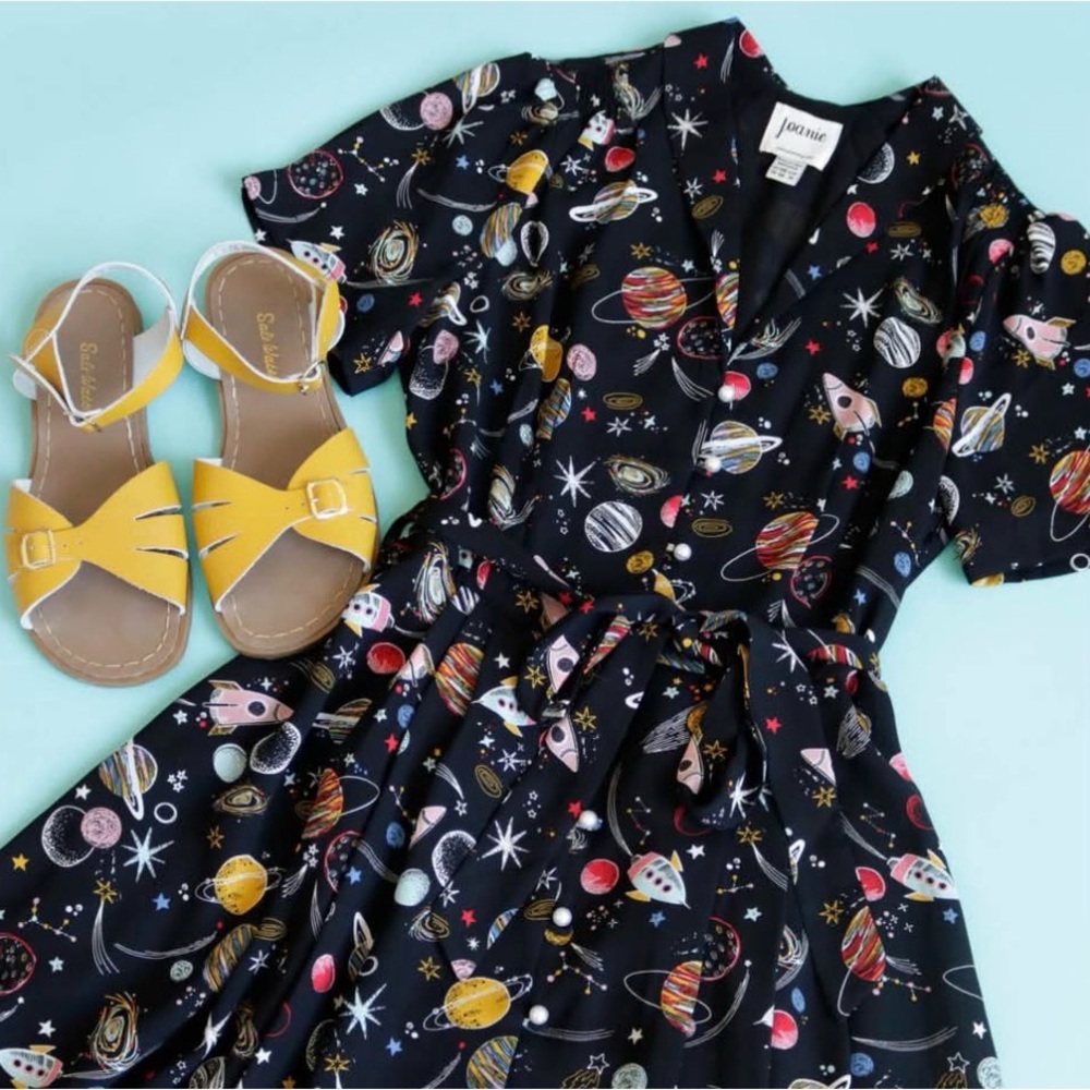 Joanie! Lost in Space dress 12 - Picture 4 of 5